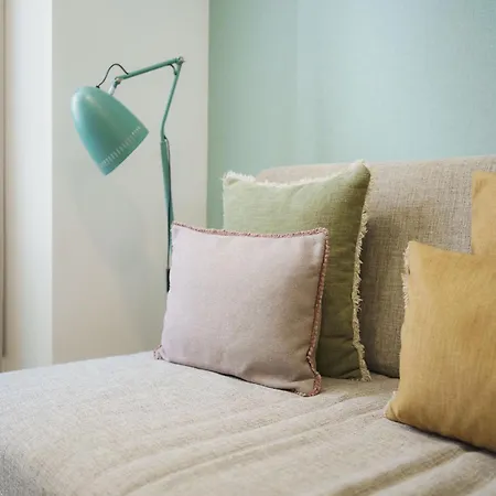 Akicity Ajuda Songbird * Лиссабон