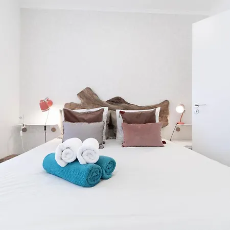 Apartment Akicity Ajuda Songbird *